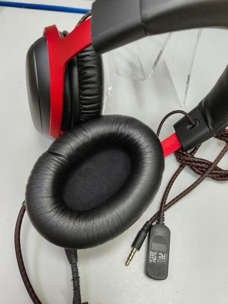 Дешиво Hyperx cloud iii с ломбарда