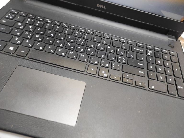 Купить Dell 15/celeron n3060 ddr3/4gb ddr3/hdd 500 gb/ssd *відсутній/*інтегрована Б/У