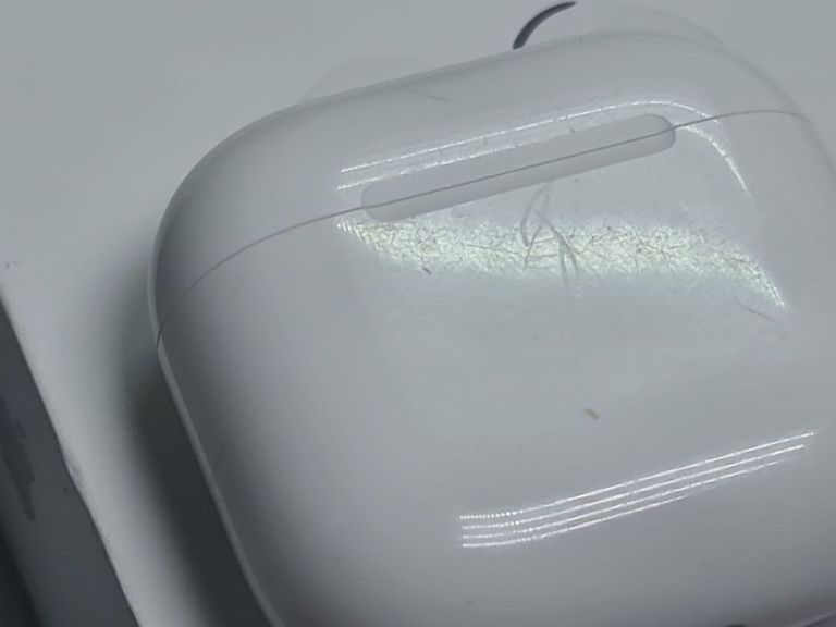 Дешево Apple airpods 4 з ломбарду