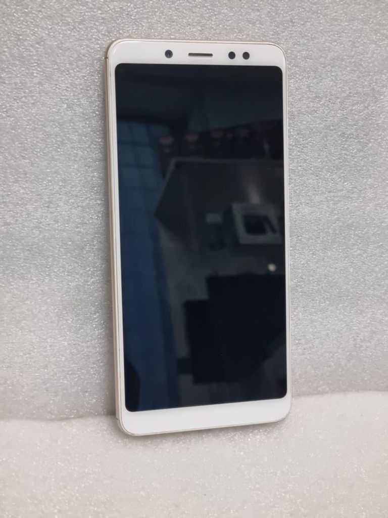Объявление Xiaomi Redmi Note 5 4/64GB Black Б/У