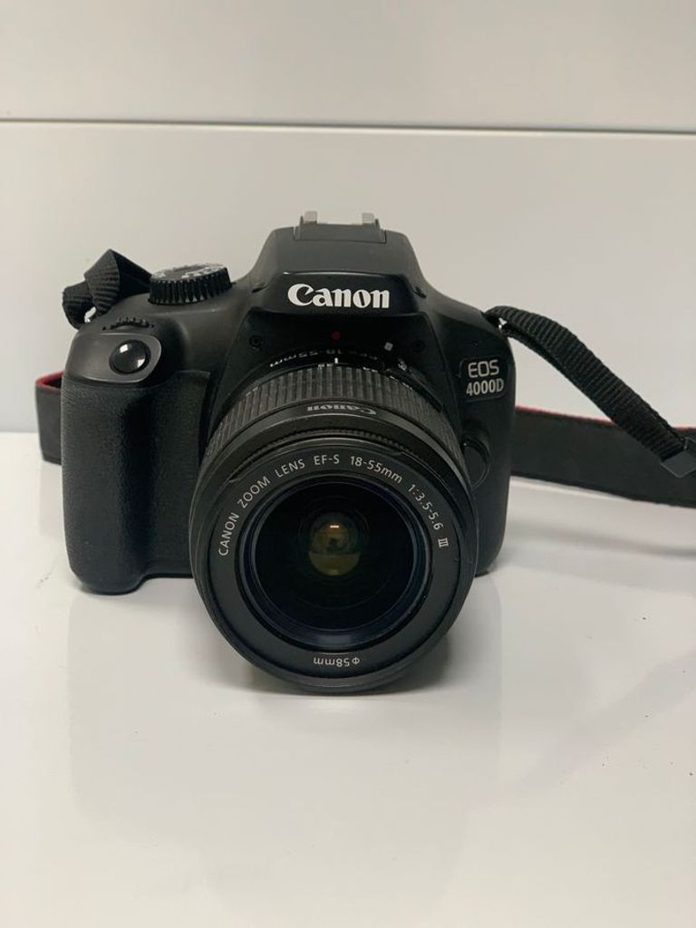 Купить Canon eos 4000d + ef-s 18-55mm macro 0-25m 0,8ft Б/У