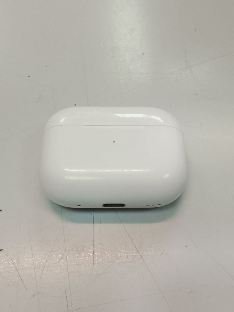 Дешево Apple airpods pro 2nd generation with magsafe charging case usb-c з ломбарду