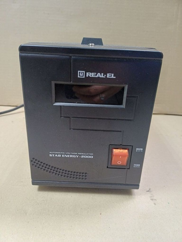 Купити Real-El stab energy-2000 Б/У