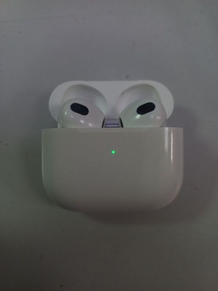Купить Apple airpods 3rd generation Б/У