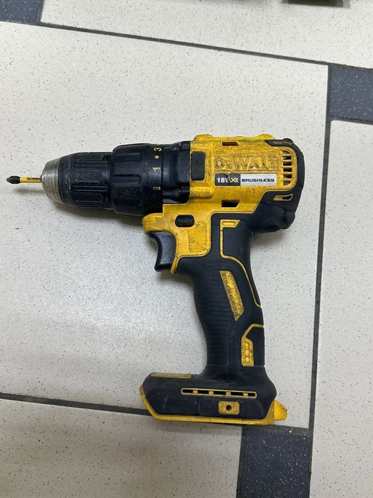 Оголошення Dewalt DCD777D2T Б/У