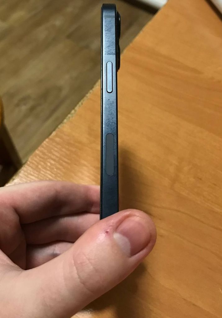 Дешиво Apple iPhone 13 128GB Midnight (MLPF3) с ломбарда