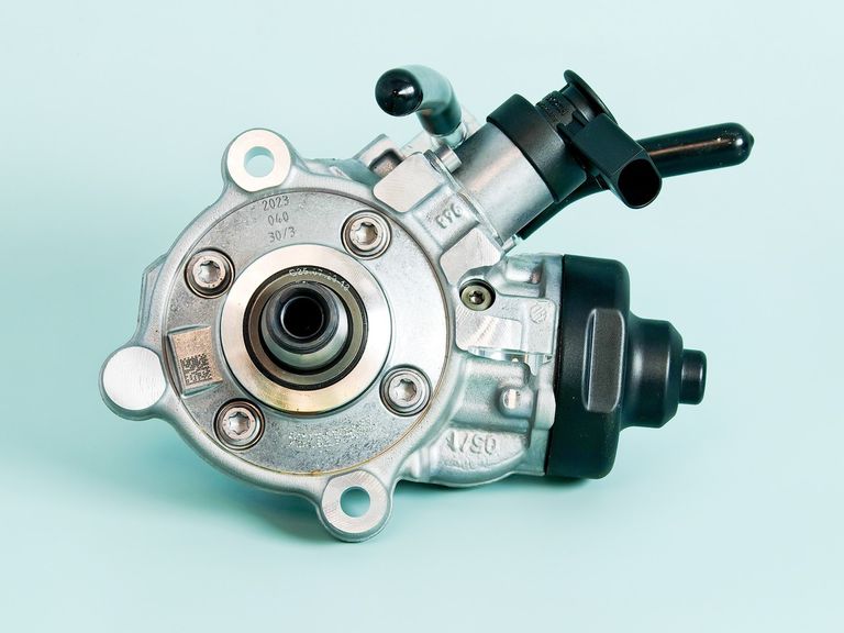 Купить Bosch 0445010776 0445010777 13518579228 Б/У