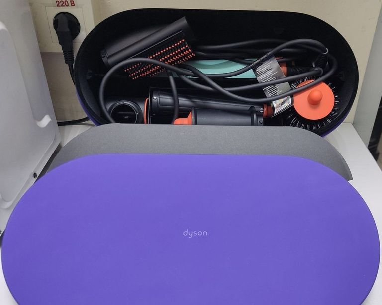 Купити Dyson Airwrap i.d. multi-styler and dryer Straight+Wavy Ceramic Patina/Topaz (533598-01) Б/У