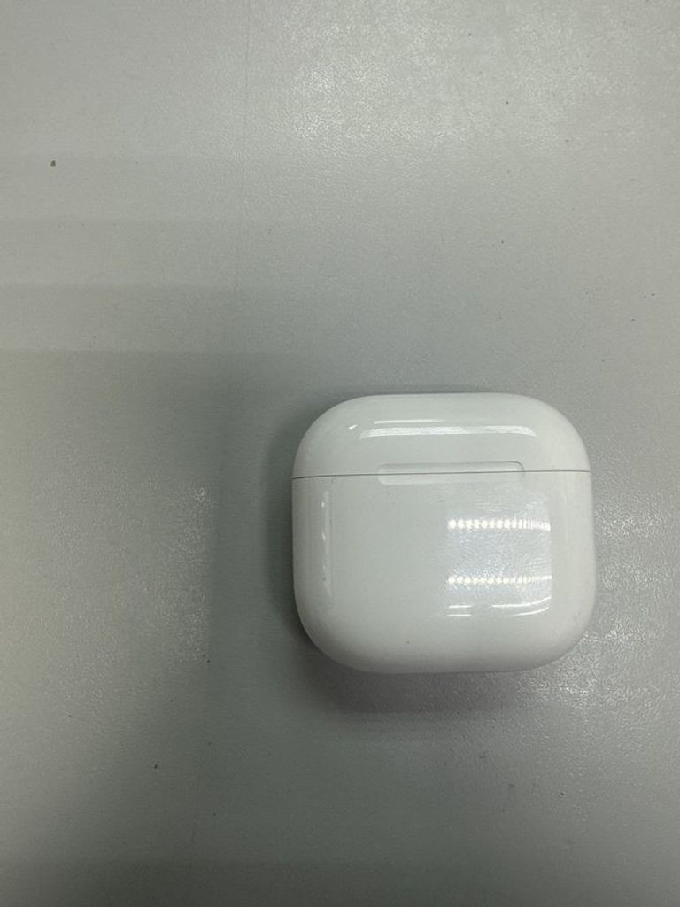 Купити Apple airpods 4 with active noise cancellation Б/У