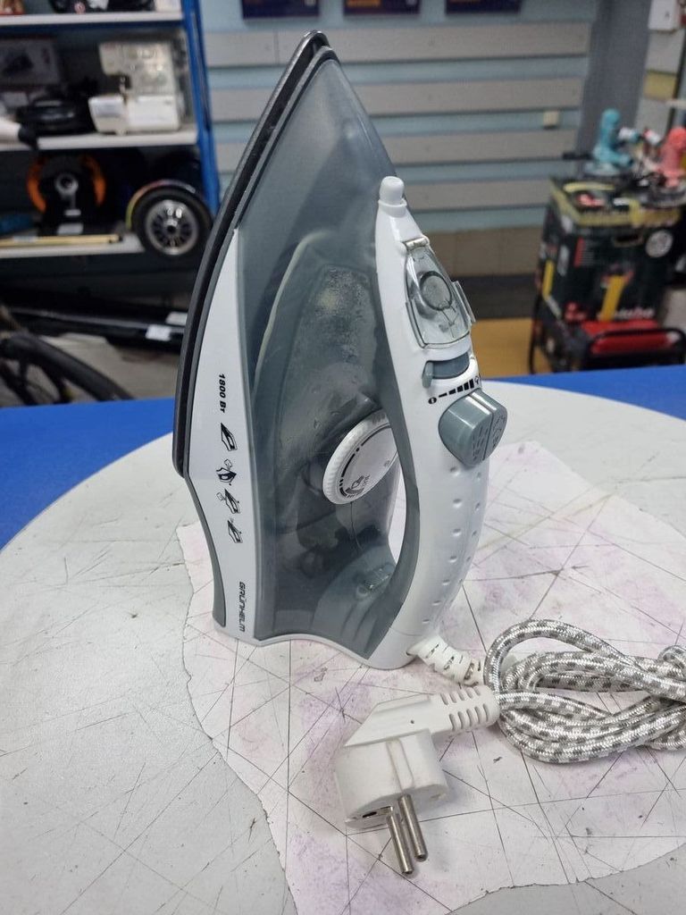 Купити Grunhelm EI8817AG Б/У