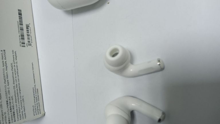 Apple airpods pro 2nd generation with magsafe charging case usb-c Код:01-200920339. Изображение 10