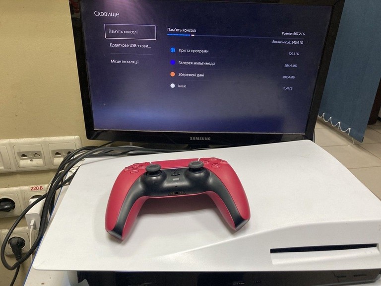 Дешиво Sony PlayStation 5 825GB с ломбарда