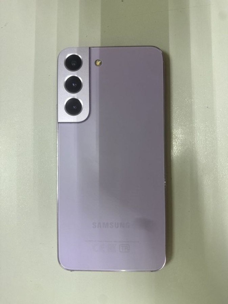 Дешево Samsung galaxy s22 8/256gb з ломбарду