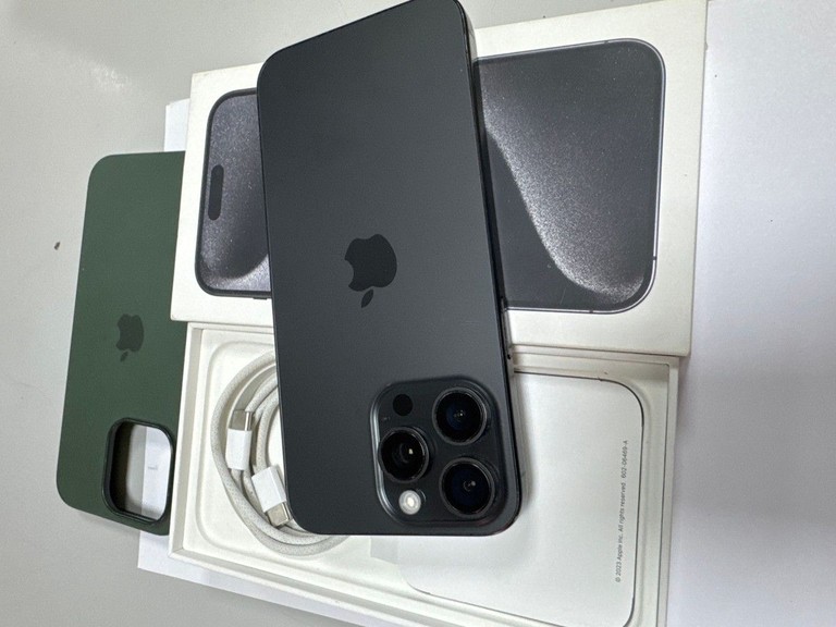 Apple iphone 15 pro max 256gb Код:01-200912332. Зображення 5