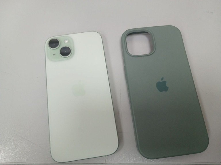 Apple iPhone 15 128GB Green Код:01-200931014. Зображення 6