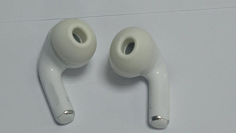 Apple airpods pro 2nd generation with magsafe charging case usb-c Код:01-200933959. Зображення 10