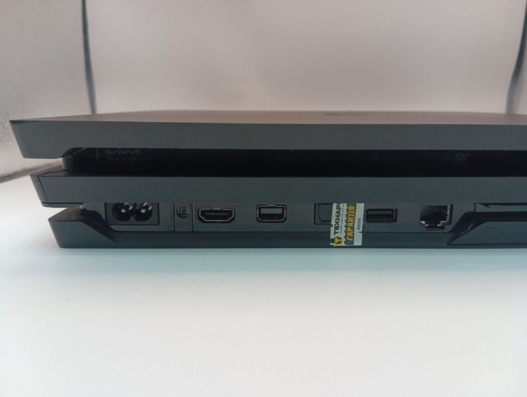 Дешево Sony playstation 4 pro 1tb з ломбарду