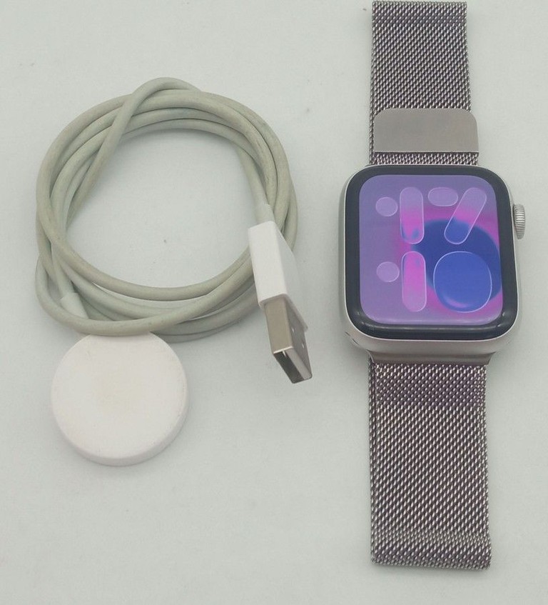 Купити Apple watch series 6 gps 44mm aluminum case Б/У