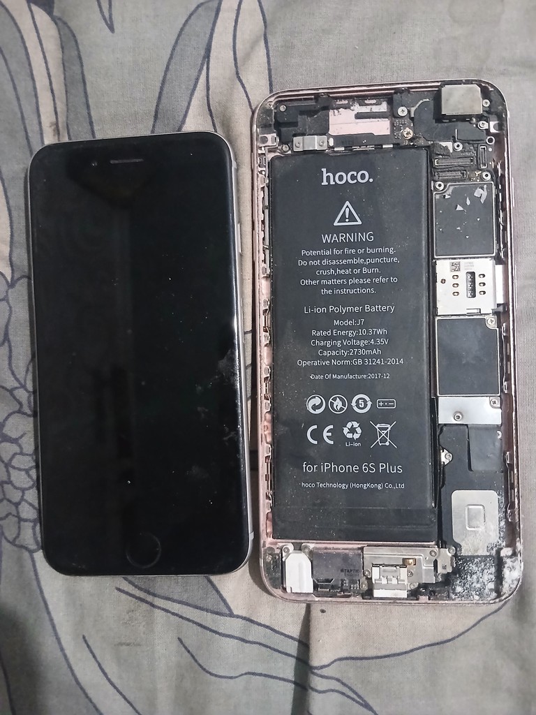 Купити Apple iPhone 6 16GB Silver (MG482) Б/У