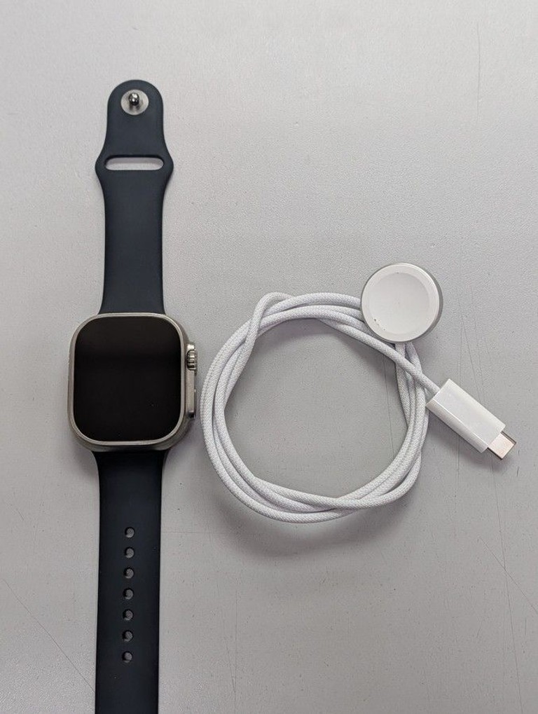 Купити Apple watch ultra 2 gps + cellular 49mm titanium case Б/У