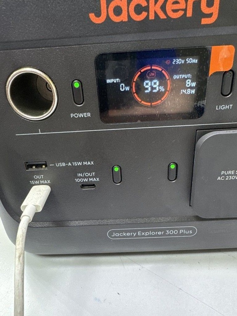 Распродажа Jackery explorer 300 plus, продавец Техноскарб