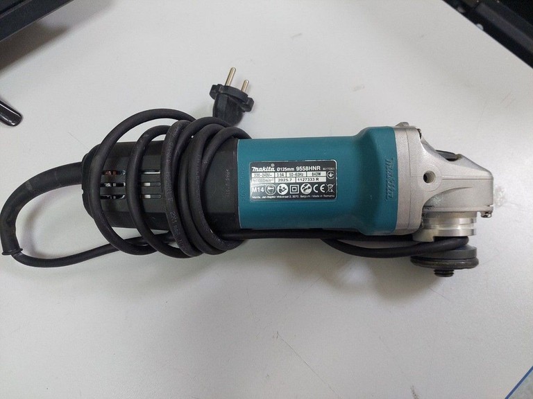 Оголошення Makita 9558hnr Б/У