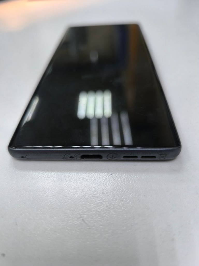 Дешево Motorola moto g85 8/256gb з ломбарду