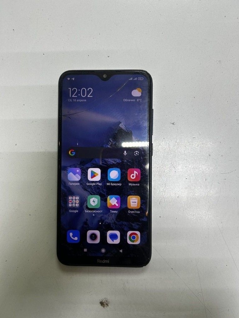 Дешево Xiaomi Redmi 8 4/64GB Blue з ломбарду