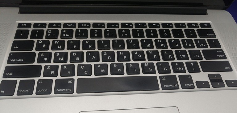 Apple macbook pro a1398 15,4" core i7 2.2ghz/ram 16gb/ssd256gb/intel iris pro Код:01-200978839. Изображение 7