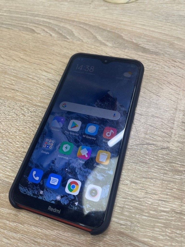 Купити Xiaomi Redmi 8A 3/32GB Black Б/У