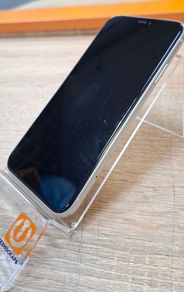 Розпродаж Apple iphone 11 64gb, продавець Техноскарб