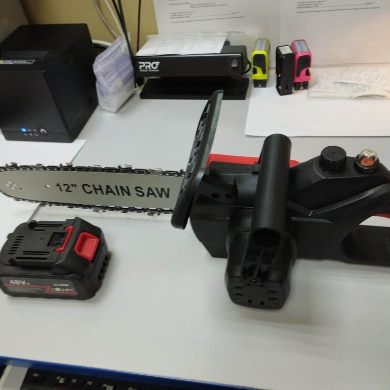 Дешиво Voltronic Chain Saw 16" 36V + 2 АКБ і ЗП с ломбарда