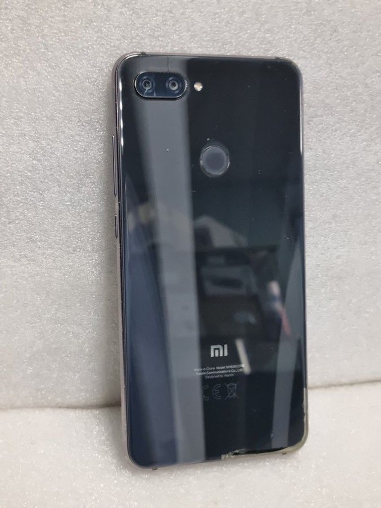 Xiaomi Mi 8 Lite 4/64GB Blue Код:01-201020397. Изображение 5