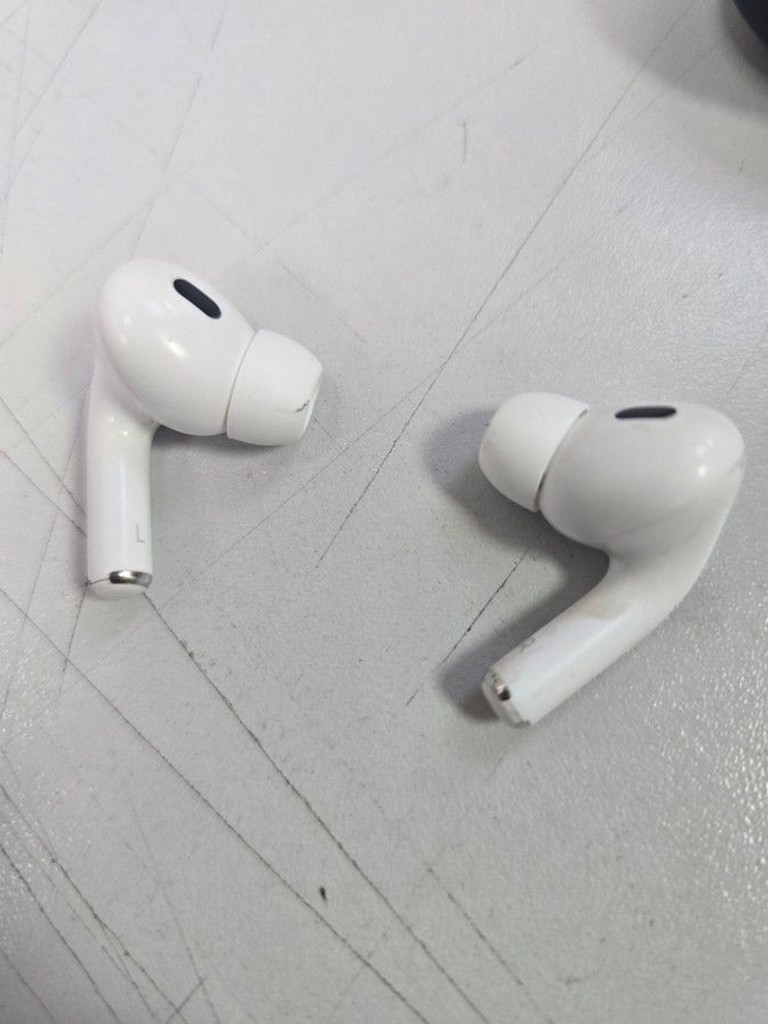 Дешиво Apple airpods pro 2nd generation with magsafe charging case usb-c с ломбарда