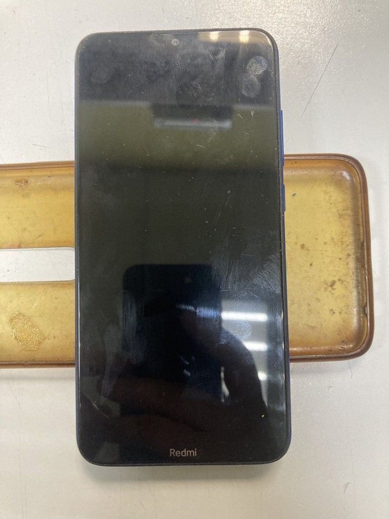 Объявление Xiaomi Redmi 8 3/32GB Blue Б/У