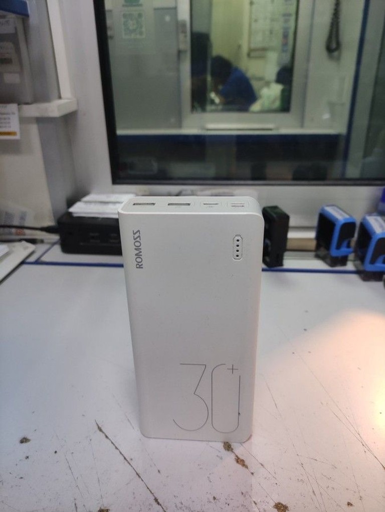 Купити Romoss sense 8+ 30000mah php30 pro Б/У