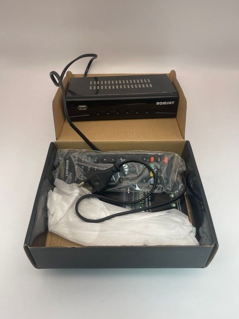 Купити Romsat T8050HD Б/У