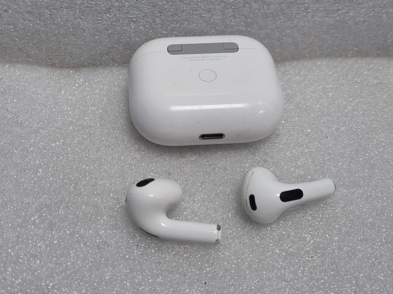Дешево Apple airpods 3rd generation з ломбарду