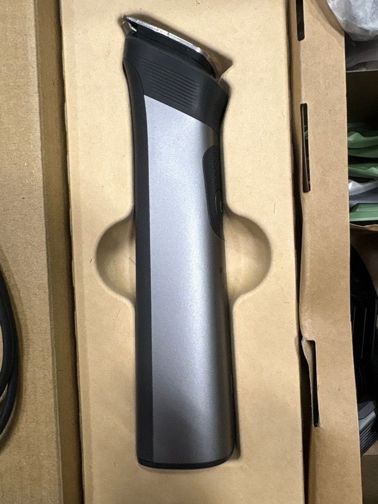 Купити Philips All-in-One Trimmer 7000 Series MG7921/15 Б/У