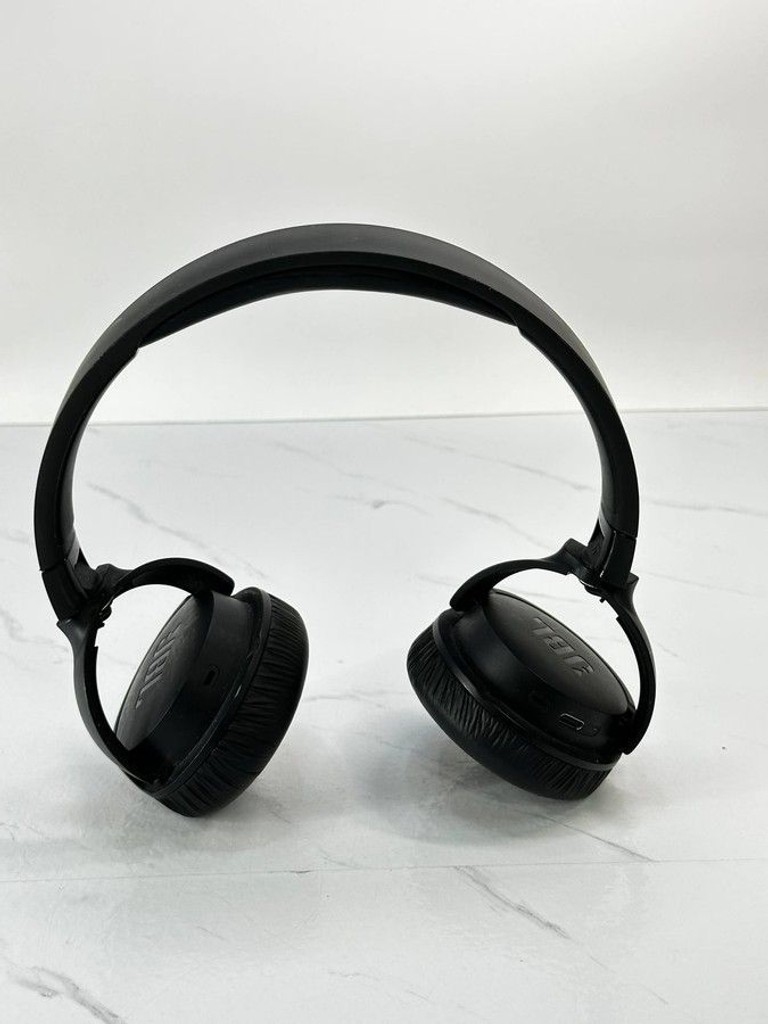 Дешево Jbl tune 670nc з ломбарду