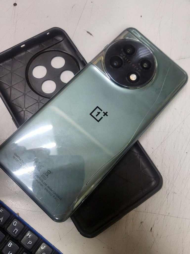 Оголошення Oneplus 11 8/128GB Black Б/У
