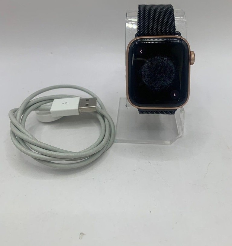 Купити Apple watch se gps 40mm aluminum case Б/У