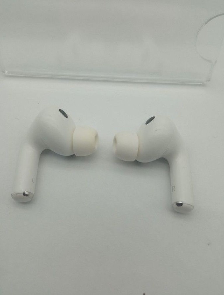 Купити AirPods Pro 3 Б/У