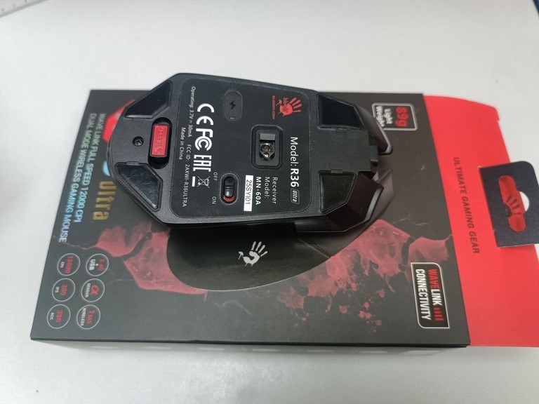 Дешево Bloody R36 Ultra Stone Black з ломбарду
