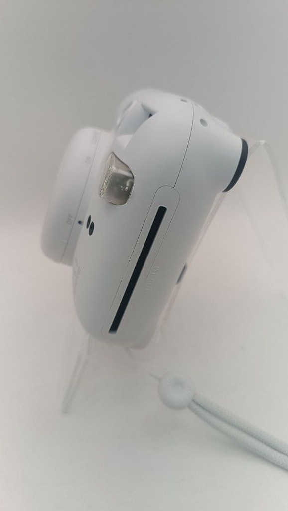 Дешиво Fujifilm instax mini 12 с ломбарда