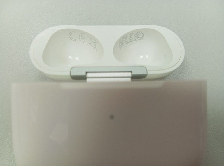 Apple airpods 3rd generation Код:01-201160343. Зображення 6
