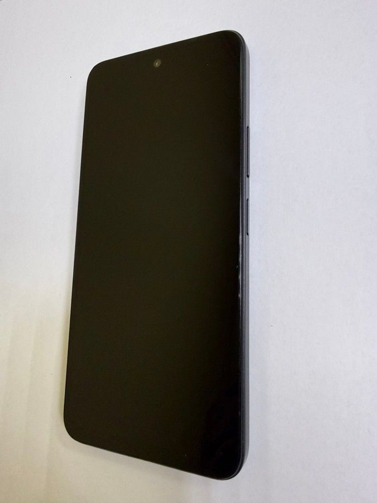 Купити Infinix smart 10 4/128gb Б/У