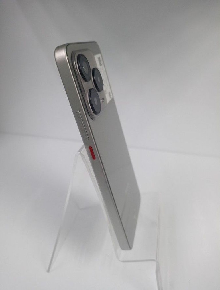 Meizu Note 22 8/256GB Titanium Lux Код:01-201161943. Изображение 6