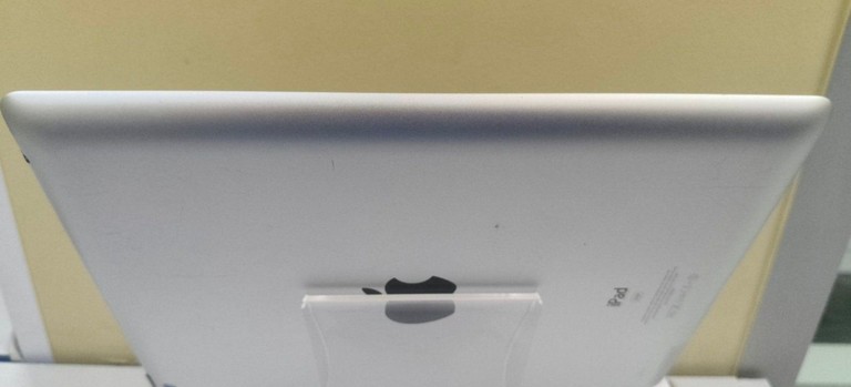 Apple ipad 3 wifi a1416 32gb Код:01-201171697. Изображение 6