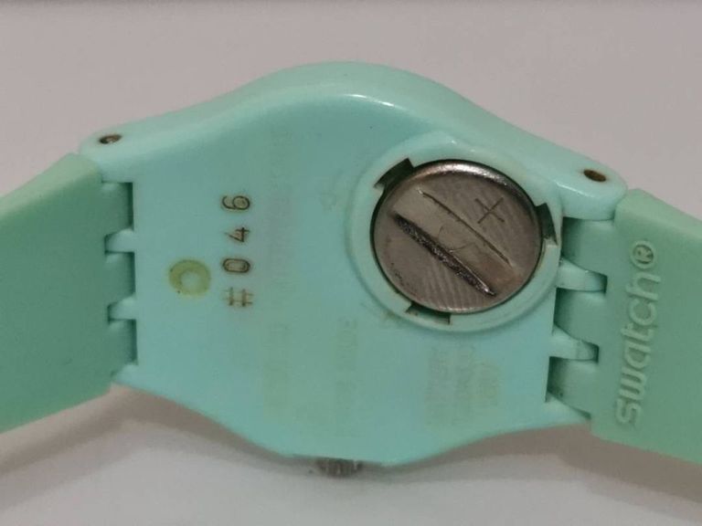 Swatch 046